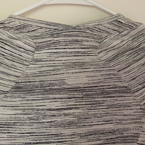 Lululemon Long Sleeve Shirt - Picture 2 of 9